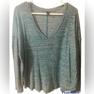 Wild Fable Waffle Knit V Neck Top (size S)